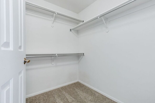 Building Photo - 5630 W 115th Ave