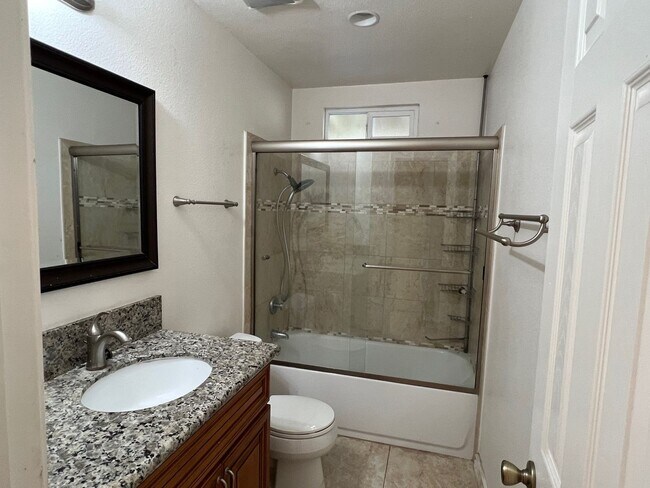 Building Photo - 18501 Vidora Dr