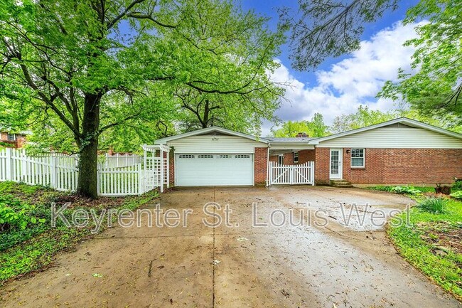 Building Photo - 10602 Tioga Ct