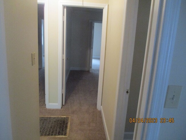 Building Photo - Eleventh Ave., 810