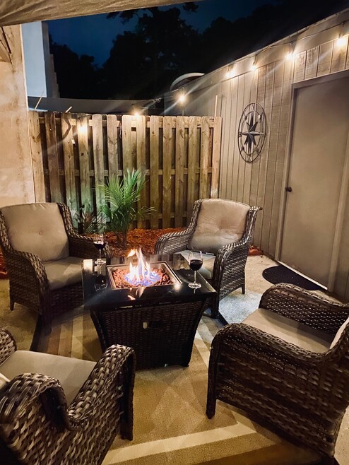 Building Photo - 216 Cobblestone Dr