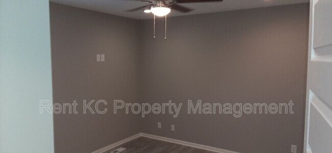 Building Photo - 9408 NW 59th Ter