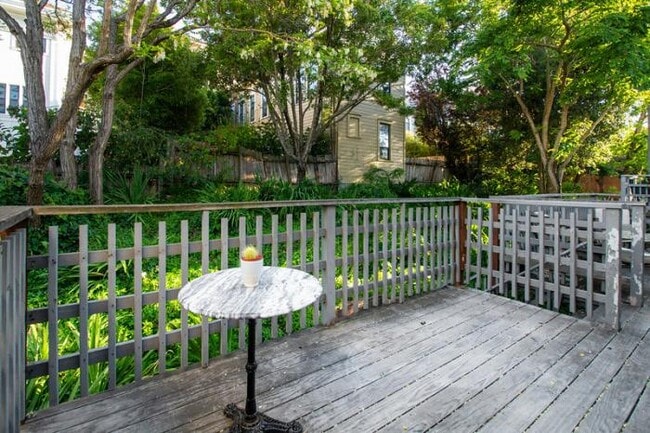 Building Photo - 1 bedroom in San Francisco CA 94110