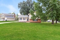 Building Photo - 100 Newgate Dr