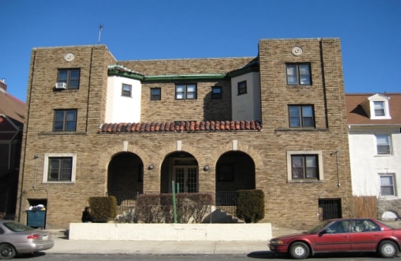 Building Photo - Wayne Iris Apartments