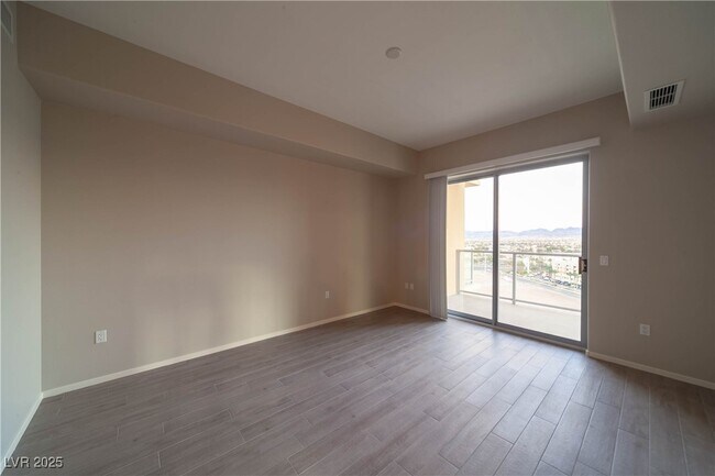 Building Photo - 8255 S Las Vegas Blvd
