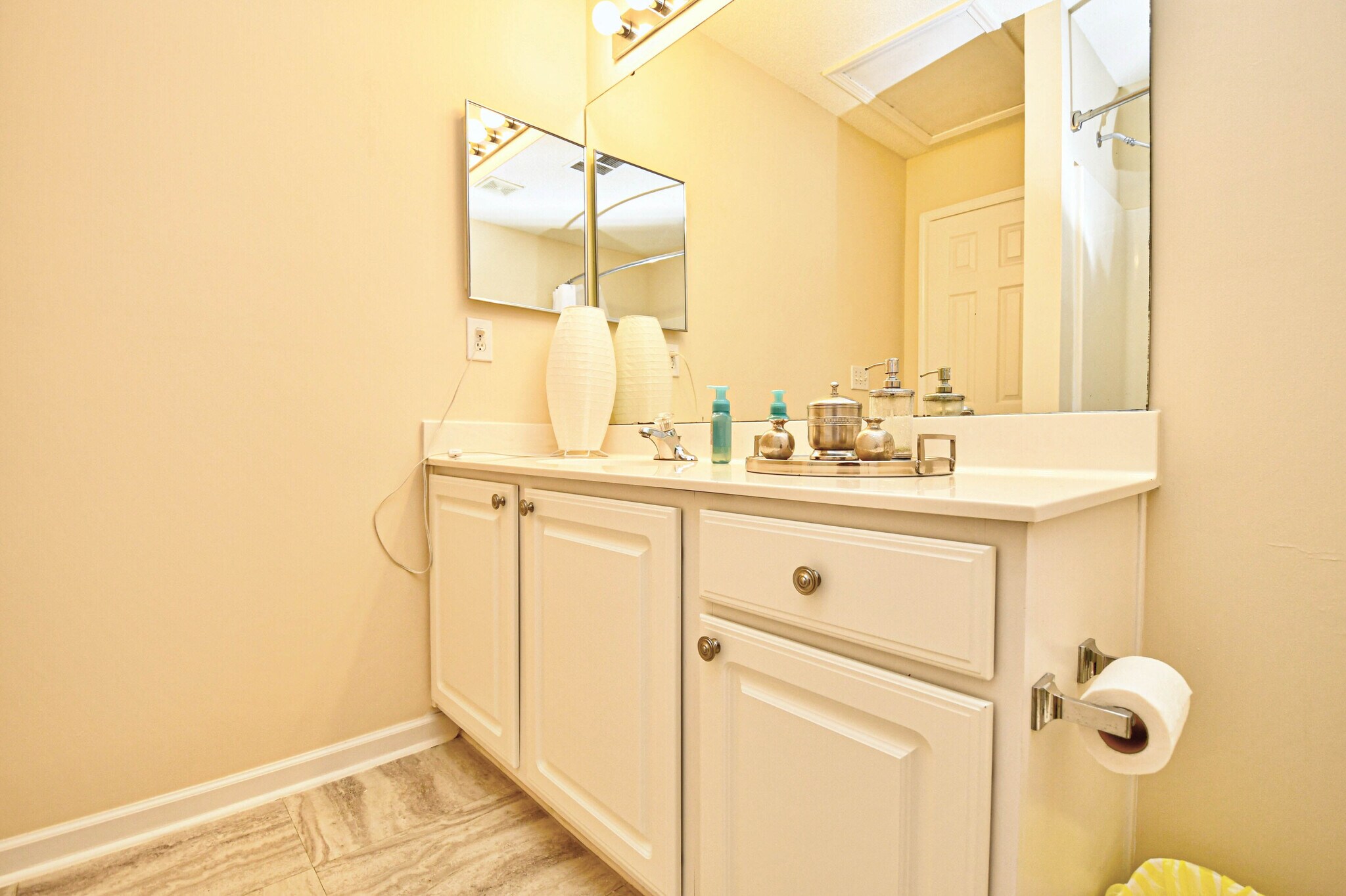 Building Photo - 1038 Portico Loop