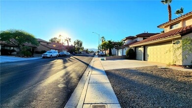 Building Photo - 7508 Parnell Ave