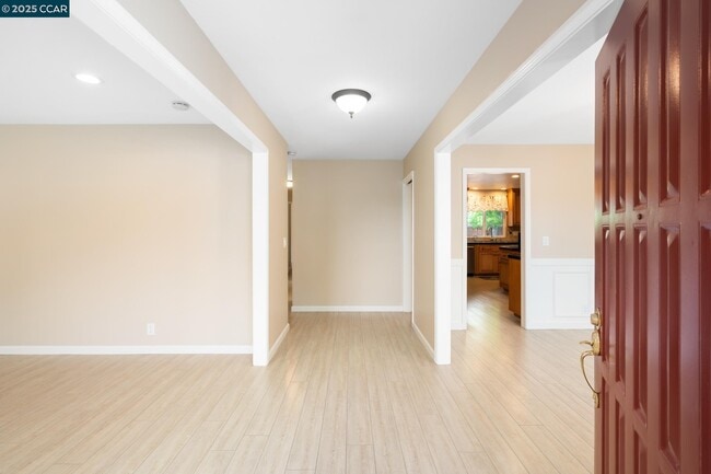 Building Photo - 3158 Randick Ct