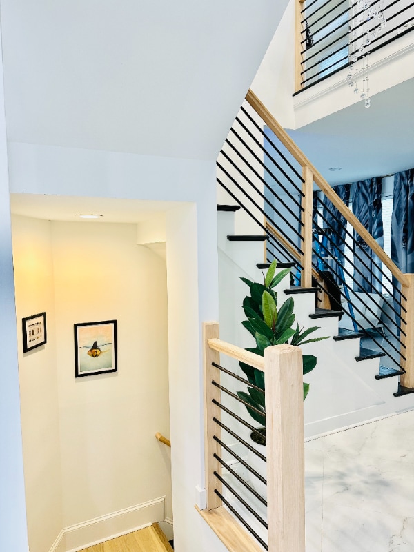 Building Photo - 323 Atherton St