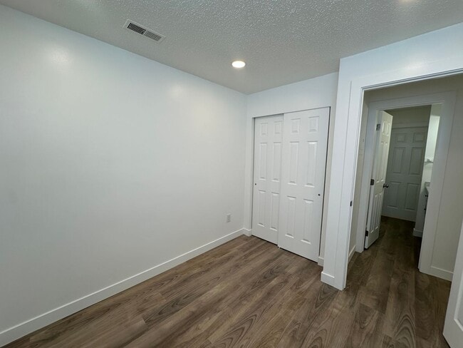 Building Photo - 2350 W 6000 S