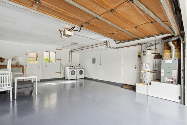 Building Photo - 144 Provincetown Ct