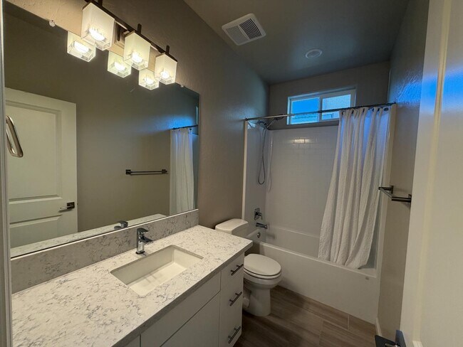 Building Photo - 660 Atlantica Dr S