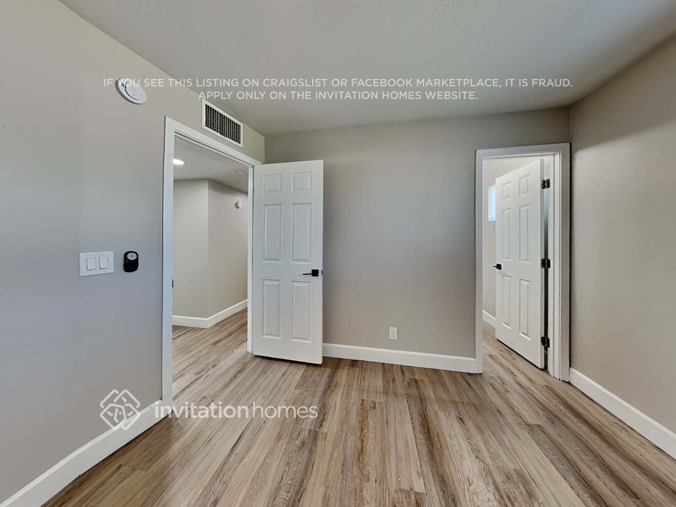 Building Photo - 3402 W Charter Oak Rd