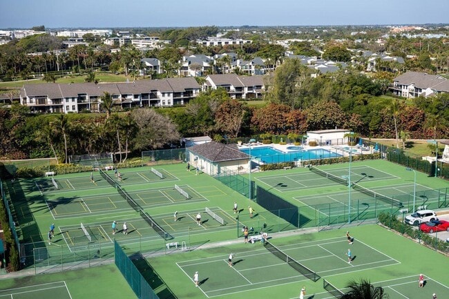 Building Photo - 200 Ocean Trail Way