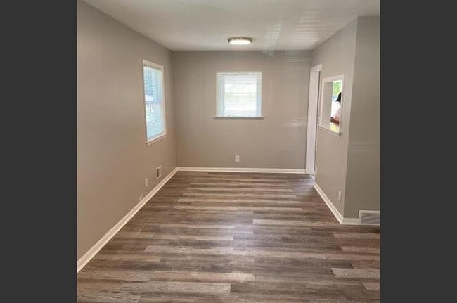 Building Photo - 6923 W Tallmadge Pl