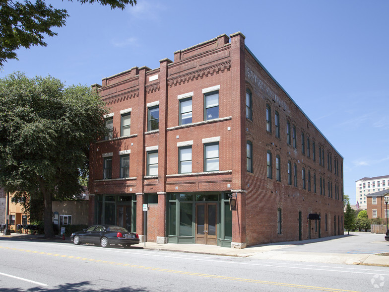 Primary Photo - Magnolia Lofts