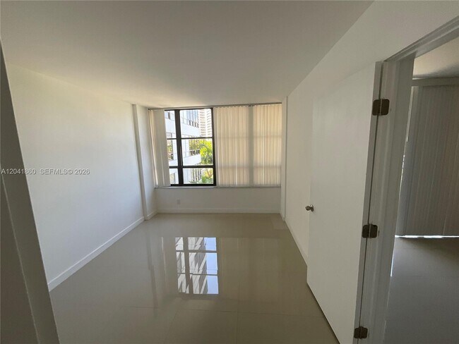 Building Photo - 500 Three Islands Boulevard