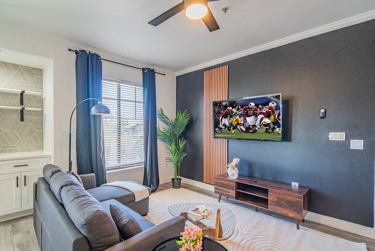 Building Photo - 7455 N 95th Ave