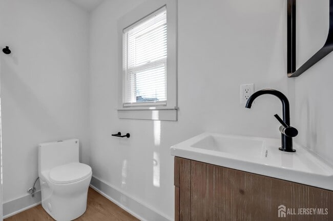 Building Photo - 350 Bergen St