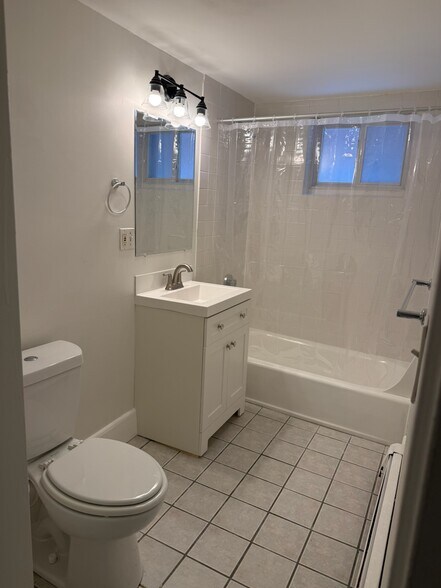 Building Photo - 69 Chiswick Rd