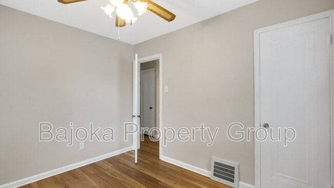 Building Photo - 1163 17th St