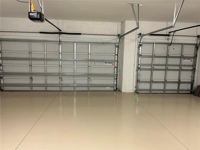 Building Photo - 15513 White Linen Dr