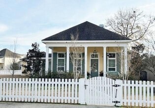 Building Photo - 1524 Darlington St