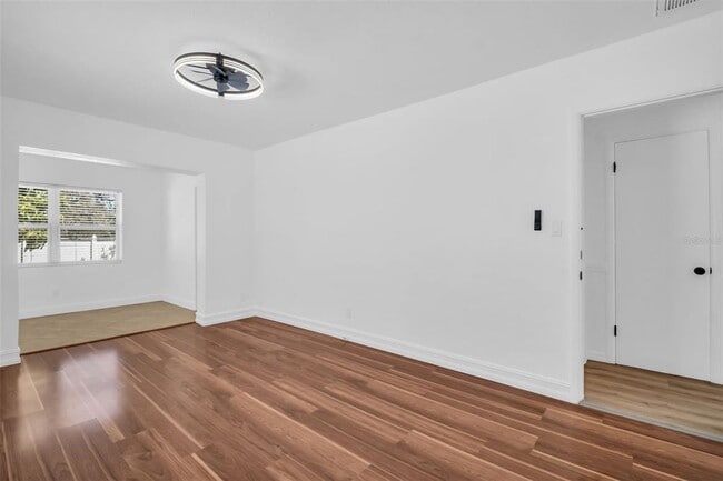 Building Photo - 4767 26th Ave N