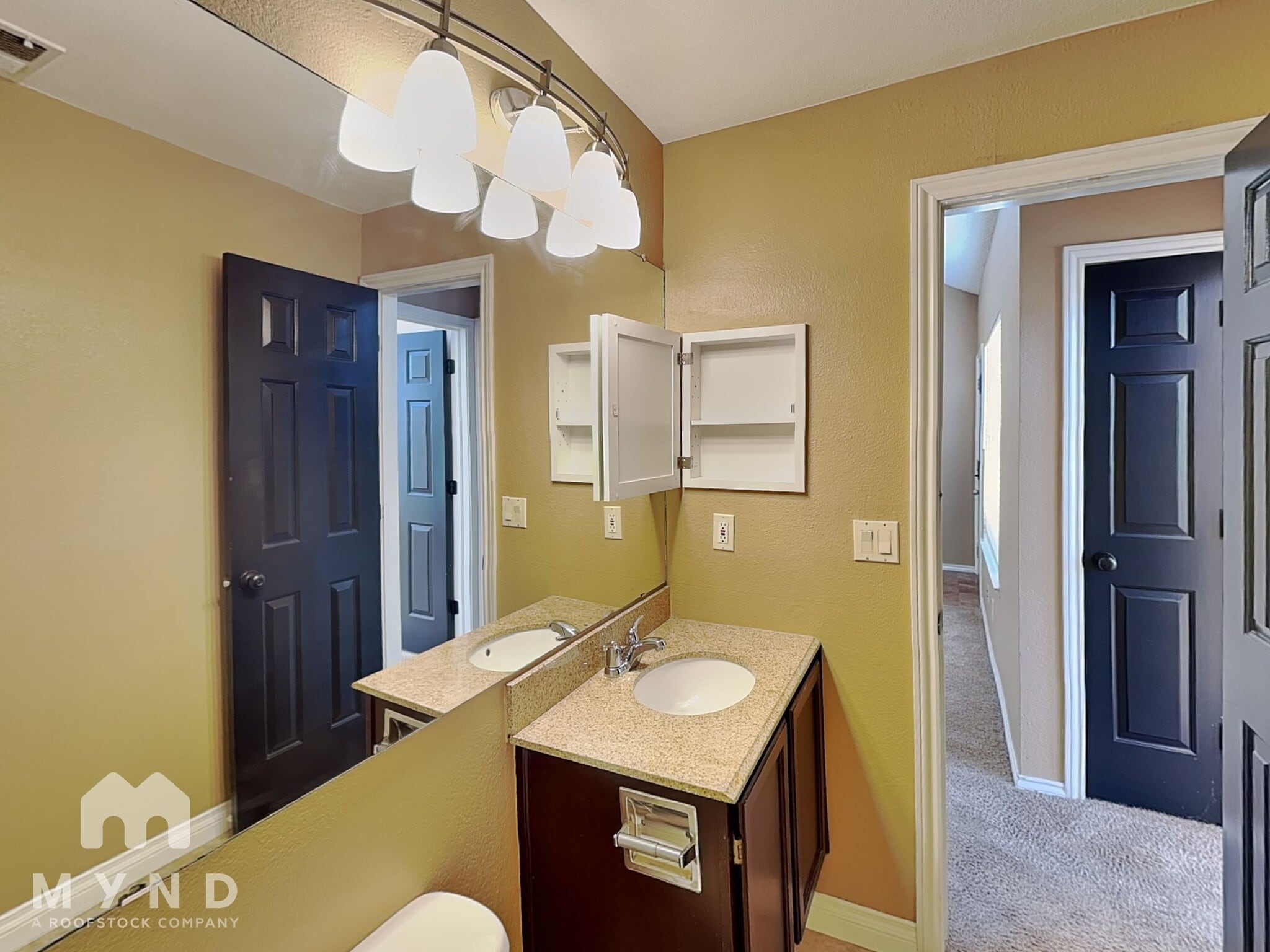 Building Photo - 3030 W Prentice Ave