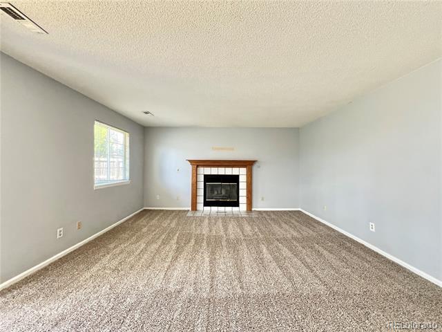Building Photo - 12265 Deerfield Way