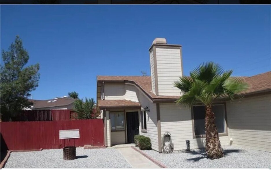 Building Photo - 9188 Applewood Ln