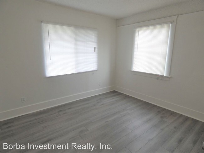 Building Photo - 1638 Gaviota Ave
