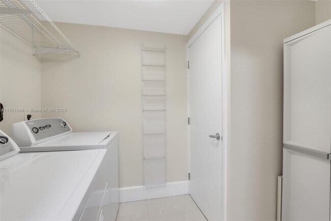 Building Photo - 9055 SW 73rd Ct