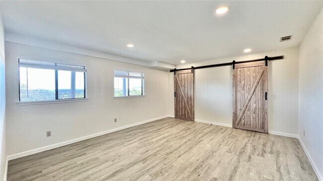 Building Photo - 21009 Fawn Ridge Dr