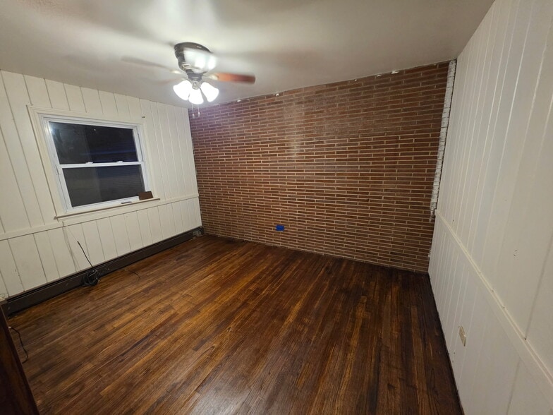 Dining Room - 2142 Western Ave