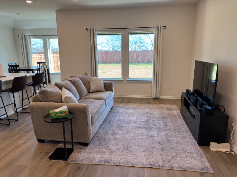 Building Photo - 75119 Ennis