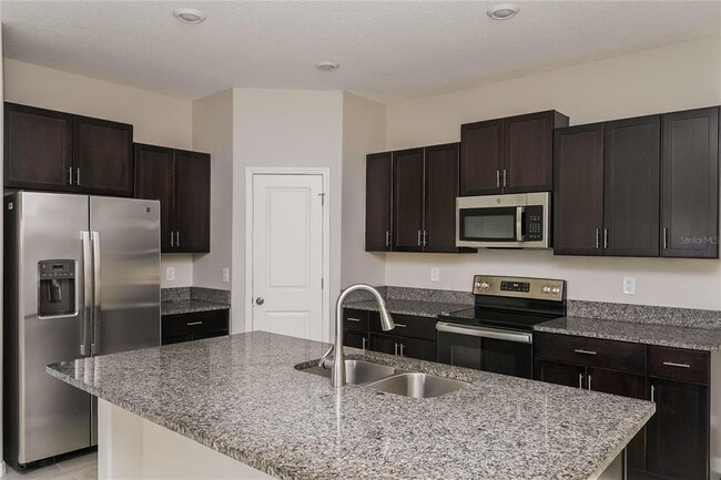 Building Photo - 11805 Blackeyed Susan Dr