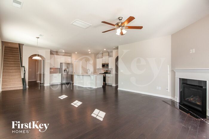 Building Photo - 2212 Killian Creek Dr