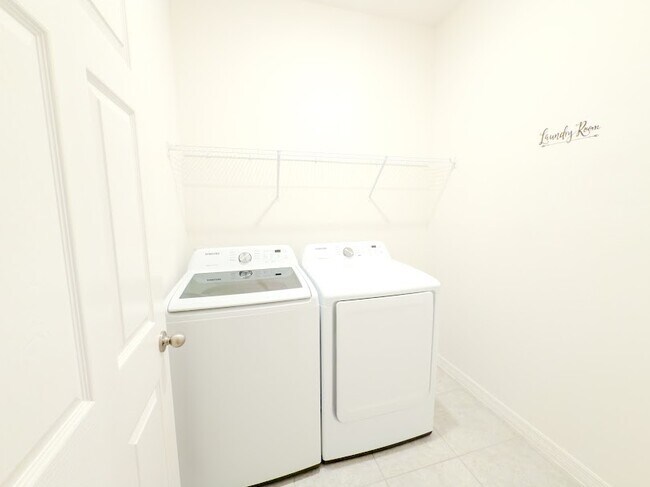 Building Photo - 1515 McDermott Rd