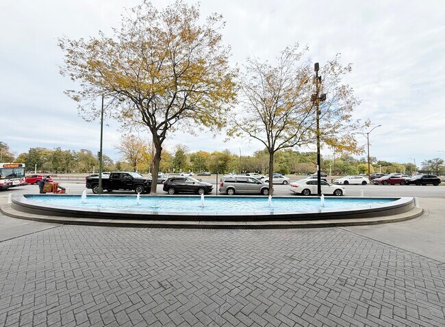 Building Photo - 3550 N Lake Shore Dr