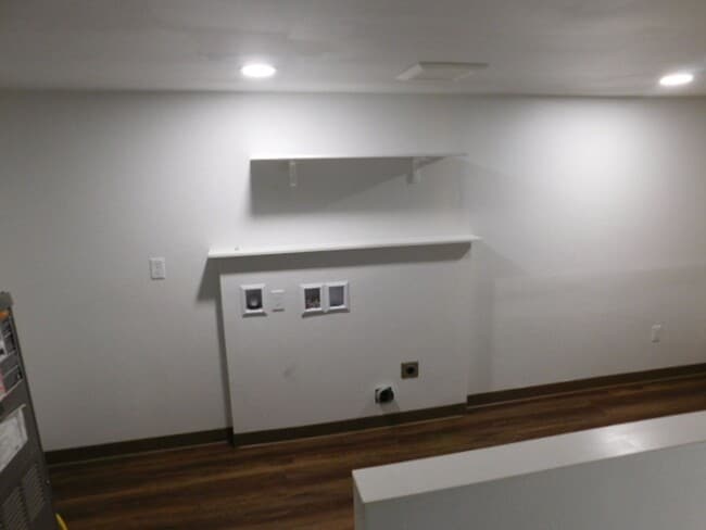 Building Photo - 3Bd/2Ba Single Story Home - For viewing beginning 4/27/2026!