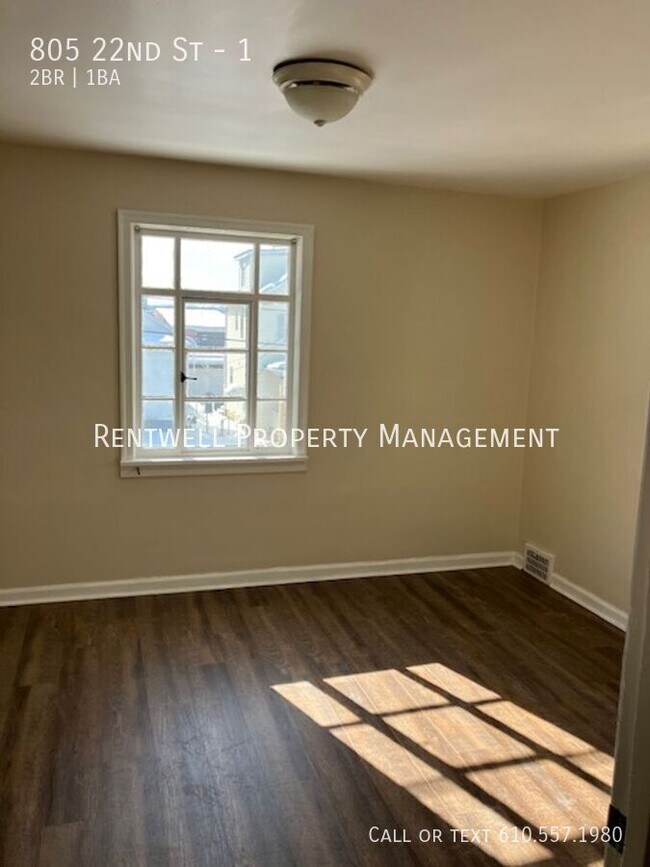 Building Photo - 805 22nd St