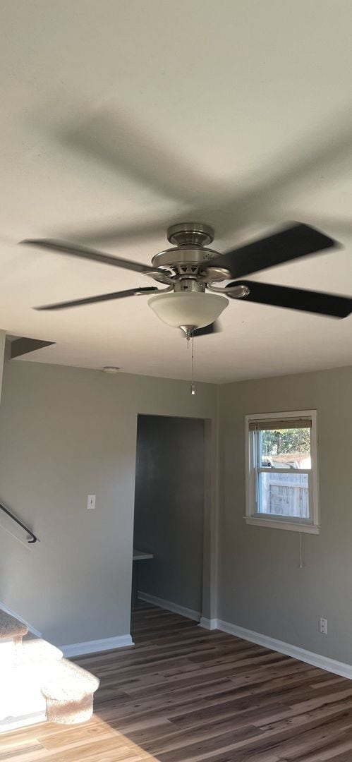 Building Photo - Charming 2-Bedroom Duplex in Kempsville, V...