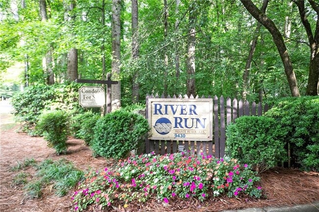 Building Photo - 408 River Run Dr