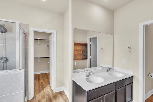 Building Photo - 4819 Eagles Glen Dr