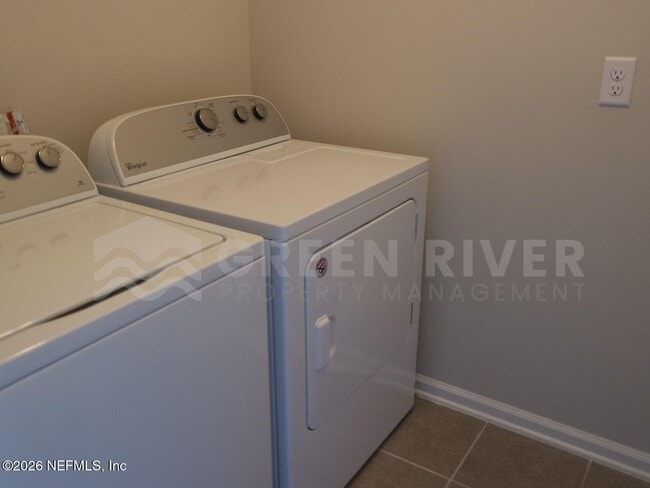 Building Photo - 503 Richmond Dr