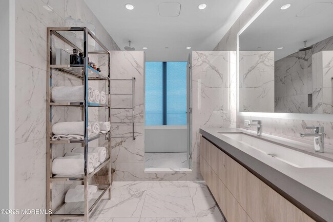 Building Photo - 1101 Ocean Ave N