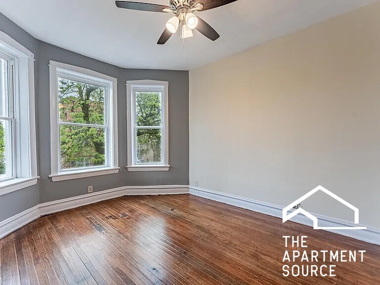 Building Photo - 1426 S Avers Ave