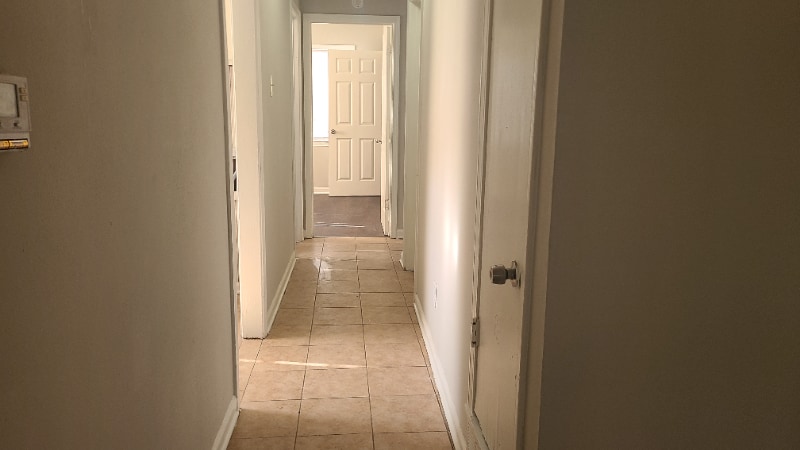 Building Photo - 3881 Windy Ave